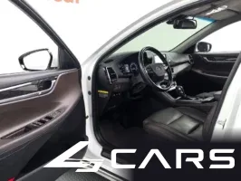 Hyundai Grandeur 2.4 Premium — фото 10 (exterior)