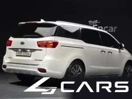 Kia Carnival 9-Seater Prstige — фото 2 (exterior)