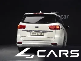 Kia Carnival 9-Seater Prstige — фото 4 (exterior)