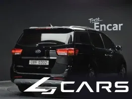 Kia Carnival 9-seater Prestige — фото 2 (exterior)