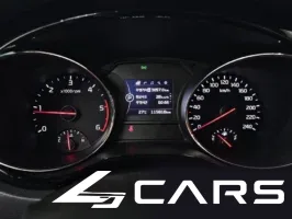 Kia Carnival 9-seater Prestige — фото 8 (exterior)
