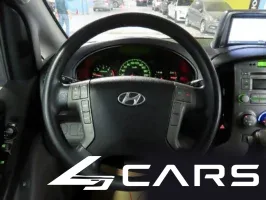 Hyundai Grand Starex 5-Seater VAN — фото 16 (exterior)