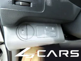 Hyundai Grand Starex 5-Seater VAN — фото 21 (exterior)