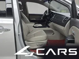 Kia Carnival 11-seater Noblesse — фото 11 (exterior)