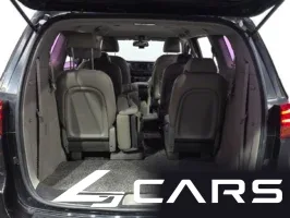 Kia Carnival 11-Seater Prestige — фото 20 (exterior)