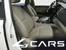 Kia Carnival 11-Seater Prestige — фото 16 (exterior)