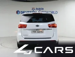 Kia Carnival 11-Seater Prestige — фото 9 (exterior)