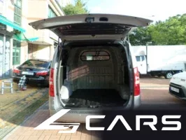 Hyundai Grand Starex Van 5-Seater — фото 13 (exterior)