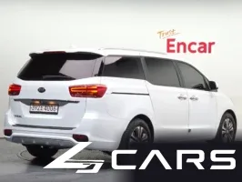 Kia Carnival 9-Seater Luxury — фото 2 (exterior)