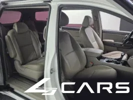 Kia Carnival 9-Seater Luxury — фото 12 (exterior)