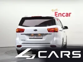 Kia Carnival 9-Seater Luxury — фото 4 (exterior)