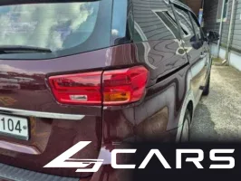 Kia Carnival 9-Seater Luxury — фото 7 (exterior)