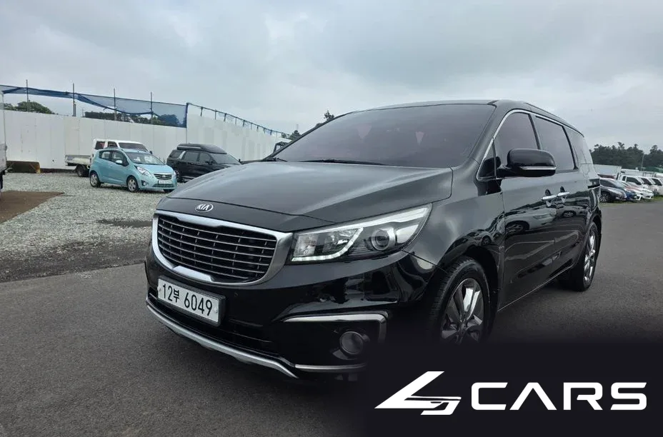Kia Carnival 9-seater Prestige — основное фото
