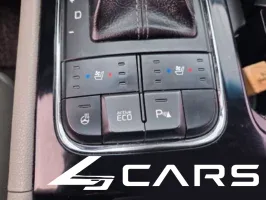 Kia Carnival 9-seater Prestige — фото 21 (exterior)