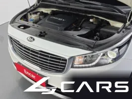 Kia Carnival 9-seater Prestige — фото 11 (exterior)