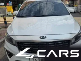 Kia Carnival 9-Seater Prstige — фото 1 (exterior)