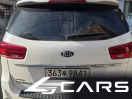 Kia Carnival 9-Seater Prstige — фото 2 (exterior)