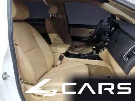 Kia Carnival 9-seater Prestige — фото 17 (exterior)