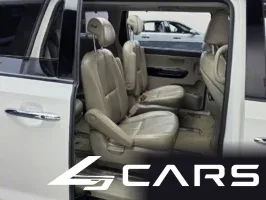 Kia Carnival 9-Seater Noblesse — фото 12 (exterior)