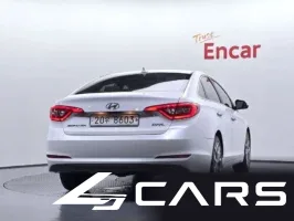 Hyundai Sonata 2.0 Premium — фото 4 (exterior)