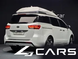 Kia Carnival 9-seater Prestige — фото 2 (exterior)