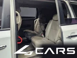 Kia Carnival 9-seater Prestige — фото 12 (exterior)
