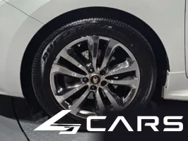 Kia Carnival 9-seater Prestige — фото 5 (exterior)