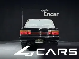 Hyundai Grandeur 2.0 — фото 4 (exterior)