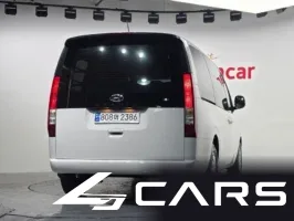 Hyundai Staria Cargo 5-Seater — фото 4 (exterior)