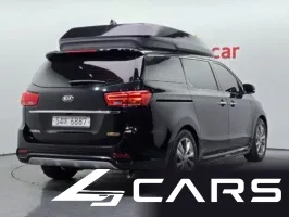 Kia Carnival 7-Seater Hi-Limousine — фото 2 (exterior)