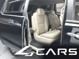 Kia Carnival 9-Seater Luxury — фото 12 (exterior)