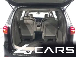 Kia Carnival 9-Seater Luxury — фото 20 (exterior)