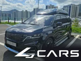 Kia Carnival Diesel 7-Seater Hi-Limousine — фото 3 (exterior)