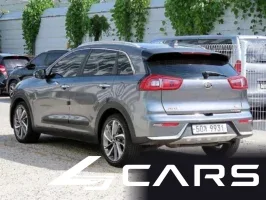 Kia Niro Prestige — фото 8 (exterior)