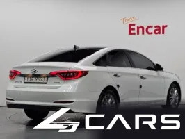 Hyundai Sonata 2.0 Smart — фото 2 (exterior)