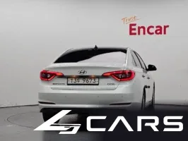 Hyundai Sonata 2.0 Smart — фото 4 (exterior)