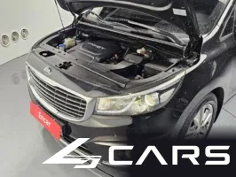 Kia Carnival 9-seater Prestige — фото 6 (exterior)