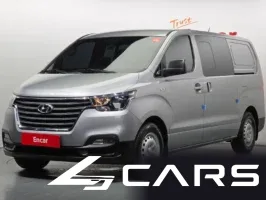Hyundai Grand Starex Van 5-Seater — фото 1 (exterior)