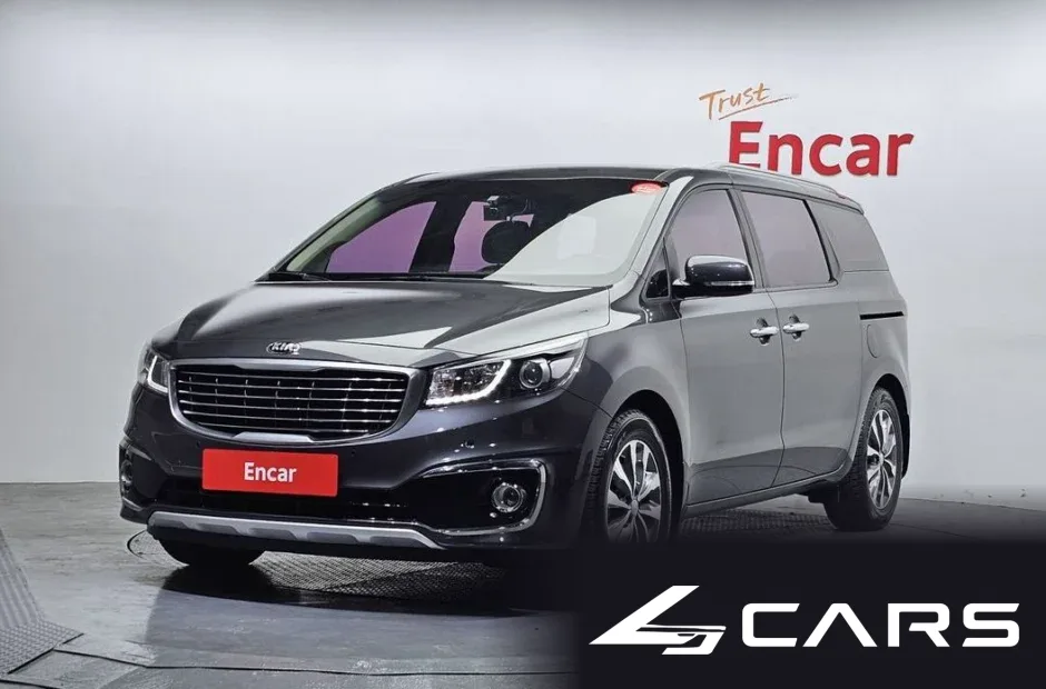 Kia Carnival 9-seater Luxury — основное фото