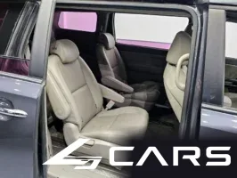 Kia Carnival 9-seater Luxury — фото 12 (exterior)