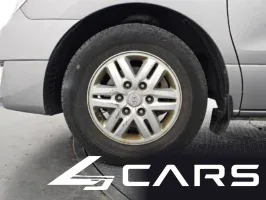 Hyundai Grand Starex 11-Seater Wagon — фото 5 (exterior)