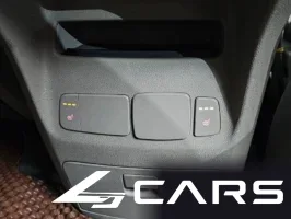 Kia Carnival 11-seater Prestige — фото 19 (exterior)