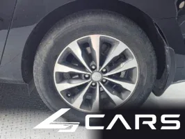 Kia Carnival 11-seater Prestige — фото 21 (exterior)