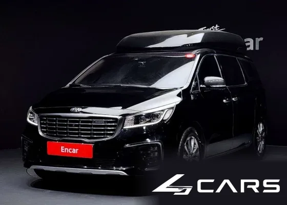 Kia Carnival 9-Seater Hi-Limousine 2018 года