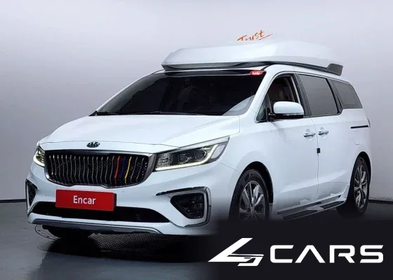 Kia Carnival 9-Seater Hi-Limousine 2018 года